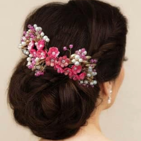 Designer Small Flower Gajra Style Designed With Metals, Pearls Bridal Hairclip - Picture 2 of 6